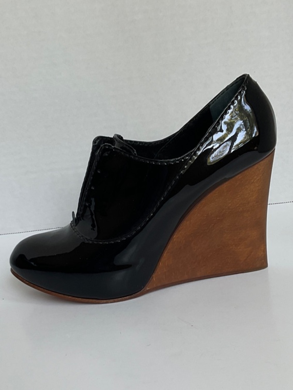 Chloe Black Patent Leather Wedge with Brown Wood Wedge Heel